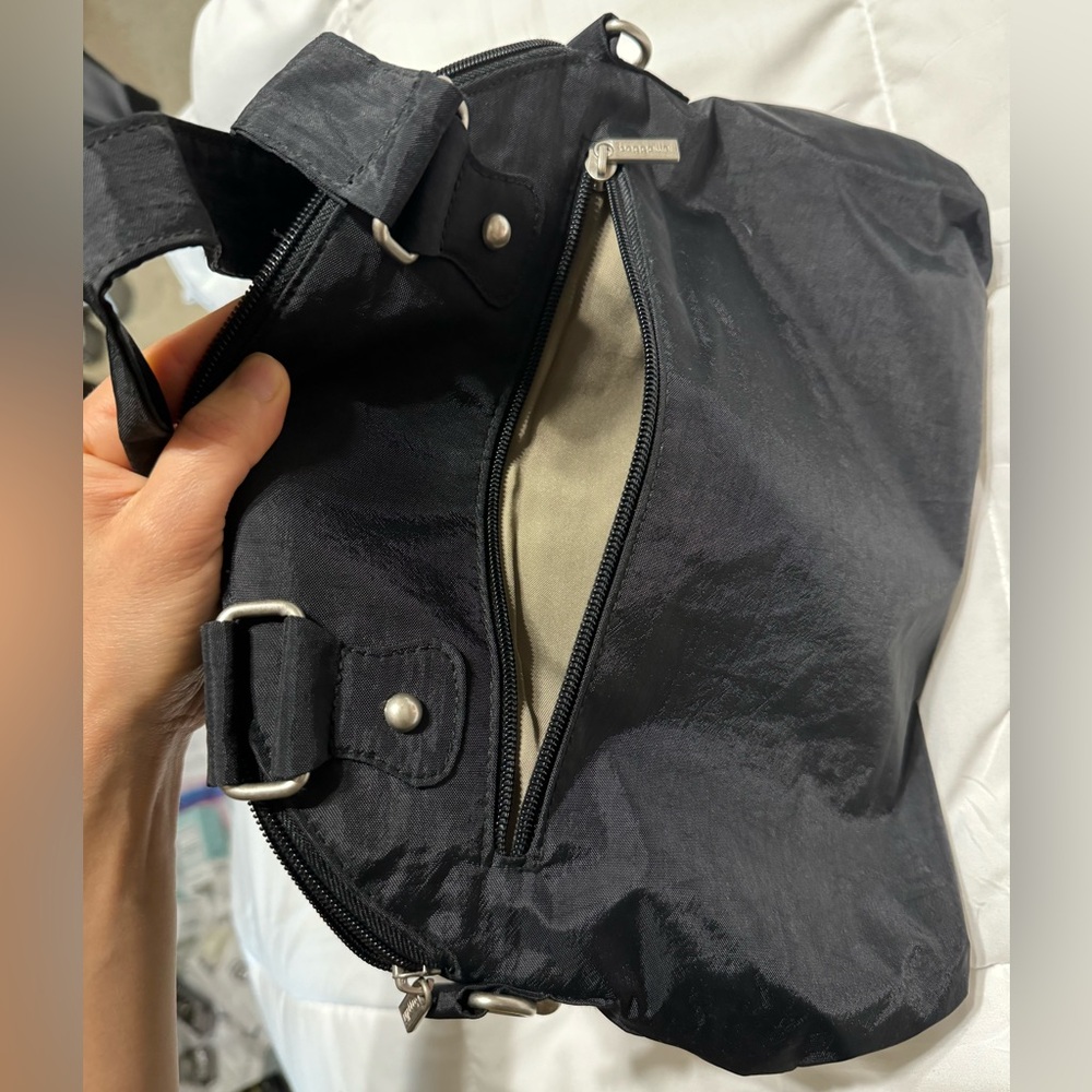 Baggallini Purse - Picture 10 of 10